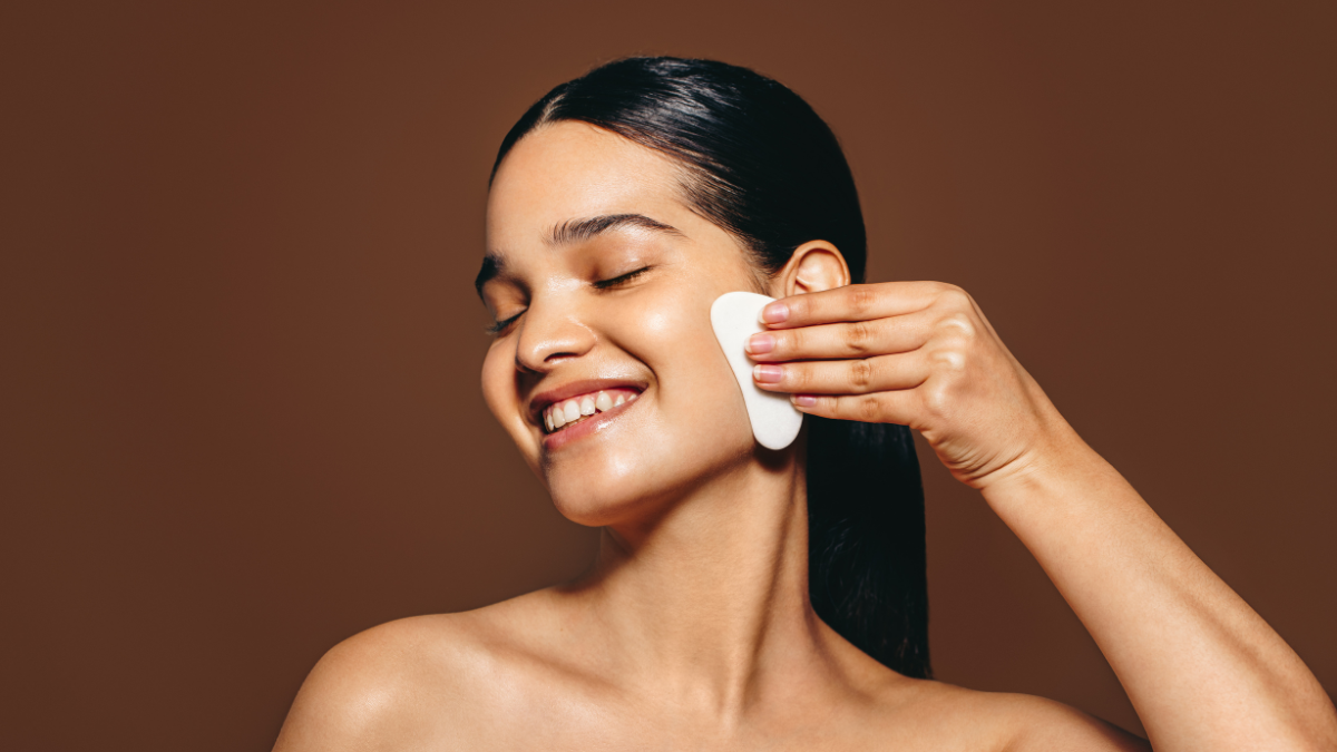 The Best Benefits Of Gua Sha For Your Skin. 2 Gua Sha Benefits For Skin