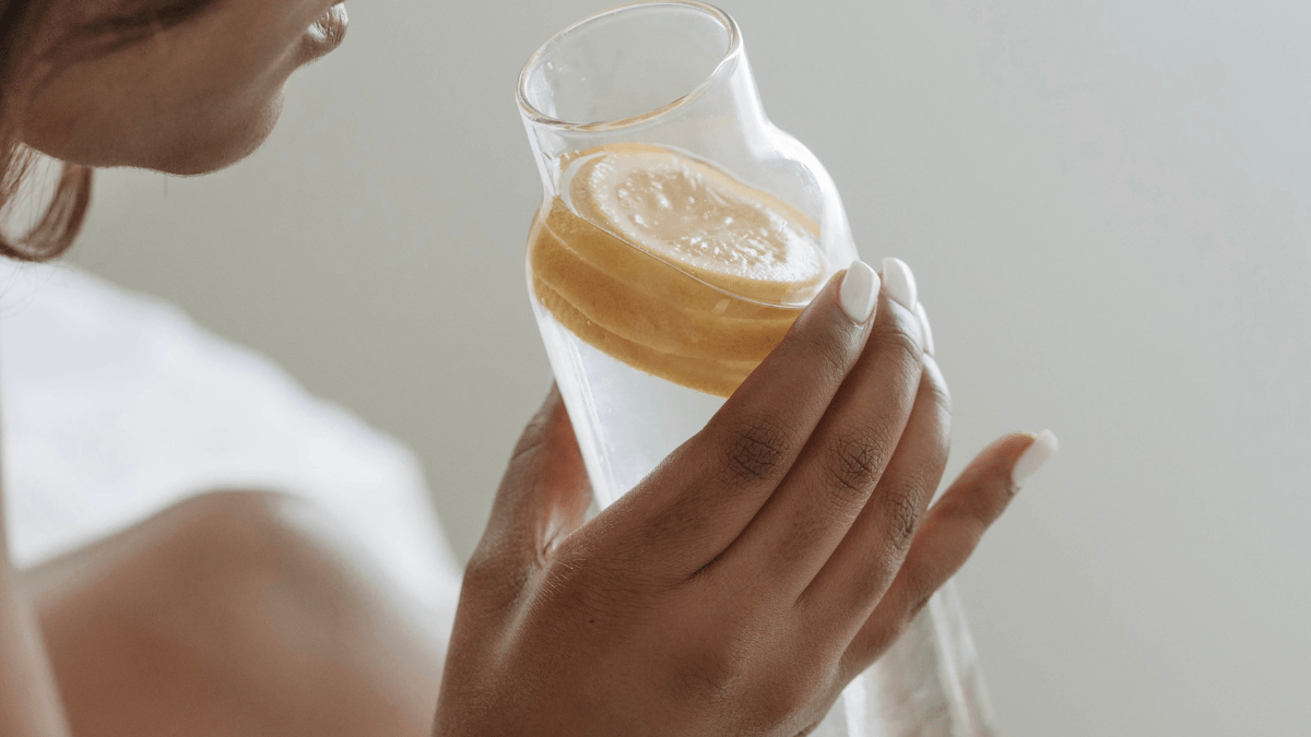 The Best Tips On How To Reduce Skin Inflammation And Redness. 3 Drink Water